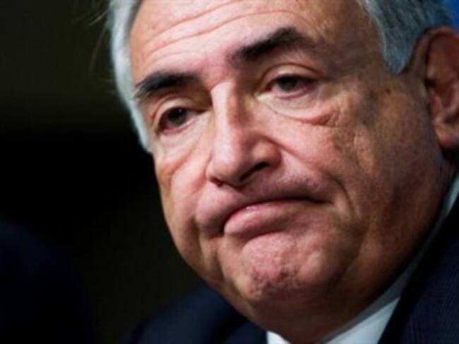 Niega defensa de Strauss-Kahn disputa por dinero con empleada de hotel