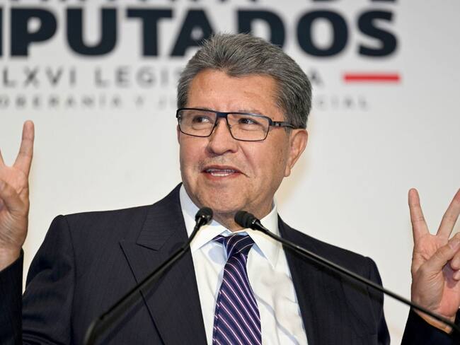 Monreal niega hospedarse en hotel de lujo en Madrid: Mis gastos los pago yo