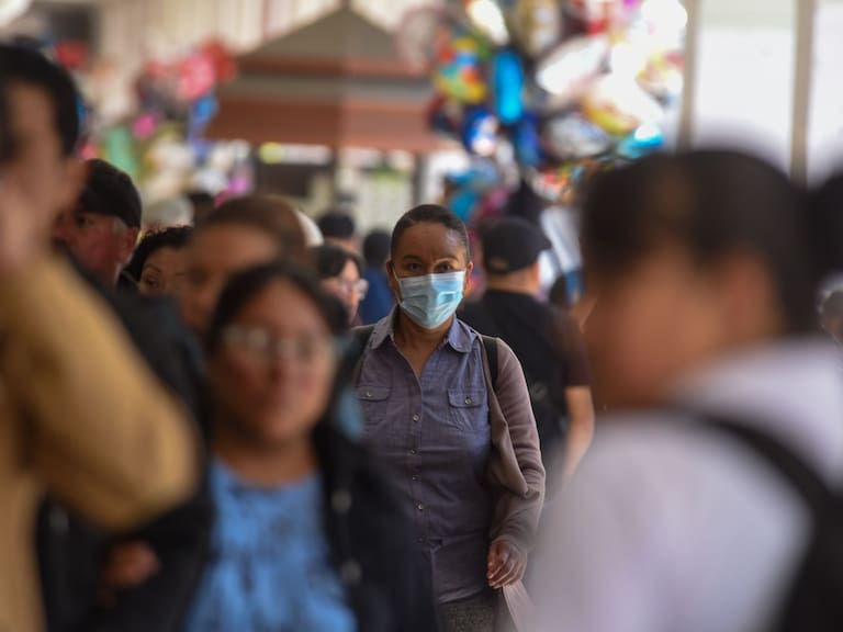 Aumenta uso de cobrebocas por contagios de sarampión