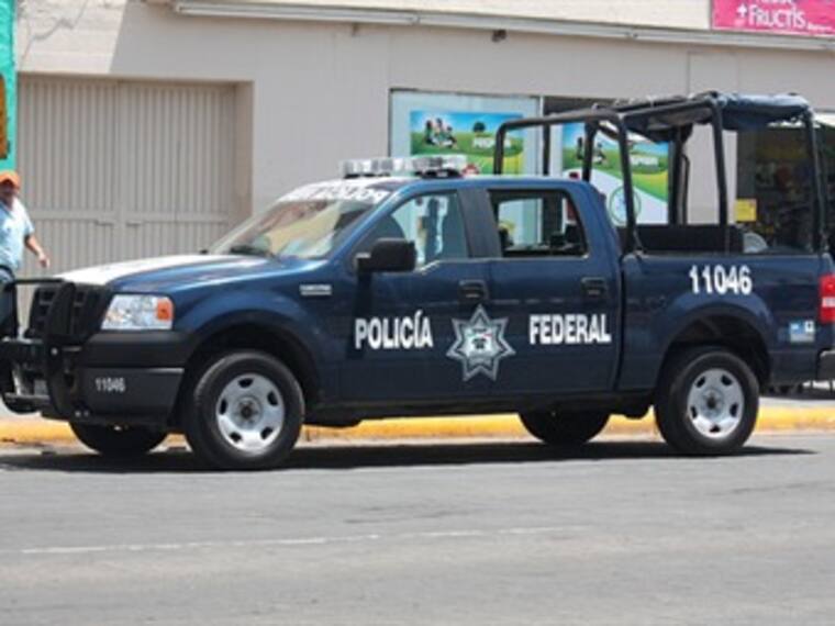 Justifica PGR detención de alcaldes de Zitácuaro y Apatzingán por &#039;narcolista&#039;