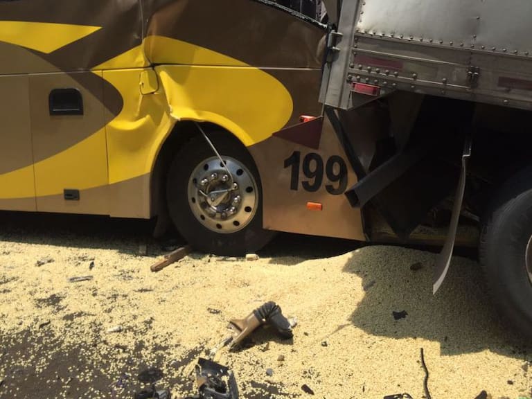 Accidente en carretera GDL – Nogales deja 8 lesionados