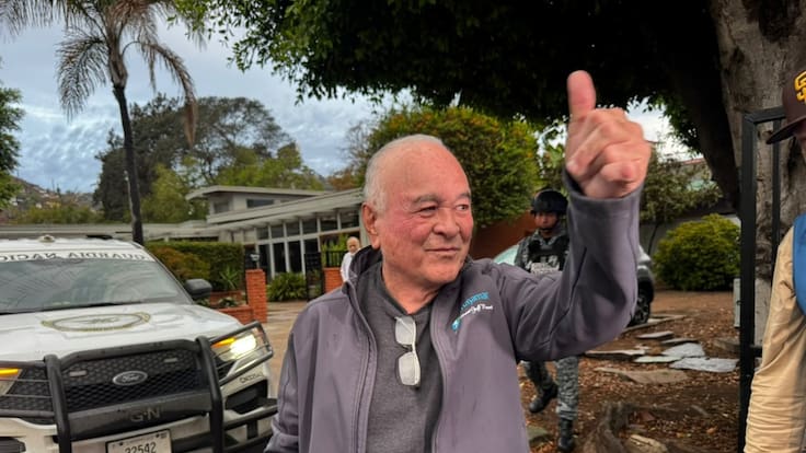Ernesto Ruffo fue recibido con mucha algarabía en Ensenada para cumplir prisión domiciliaria