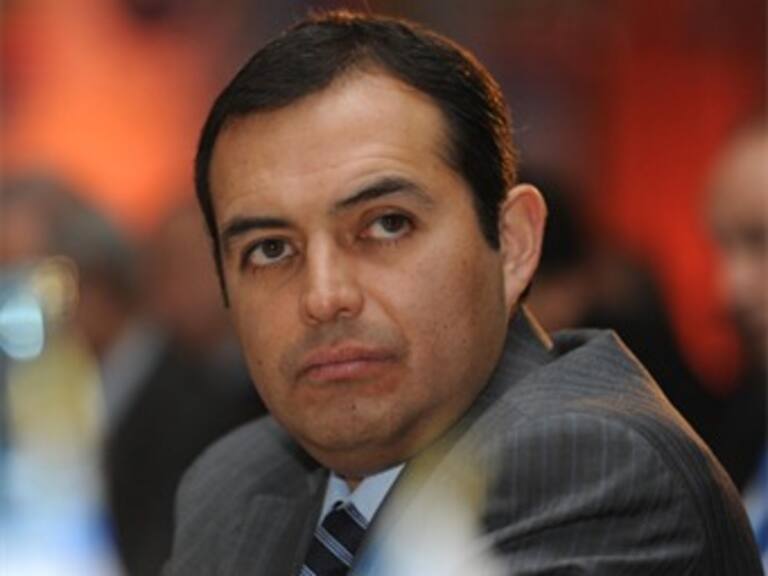 Llama Cordero a no caer en la tentación de regresar al pasado