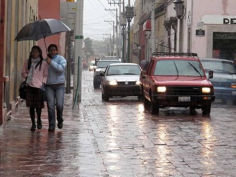 Causa lluvia estragos en Querétaro