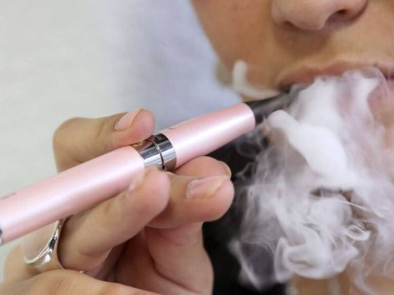 Uso de cigarro electrónico con mayor riesgo de provocar cáncer: COPRISJAL