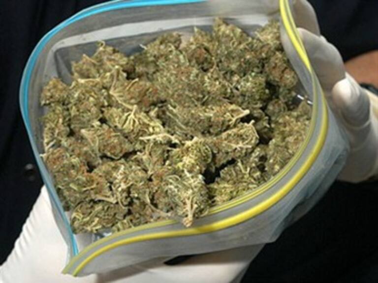 Rechaza California legalización de marihuana