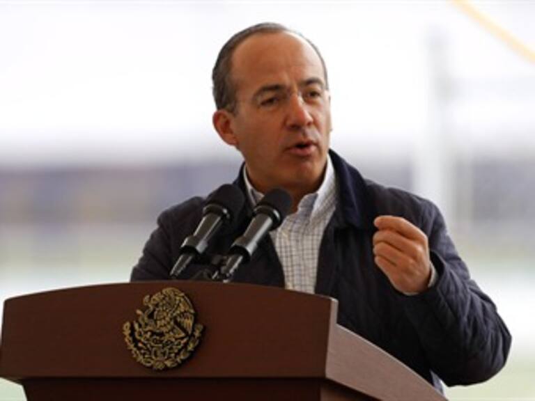 Calderón pide sumar esfuerzos contra el hampa