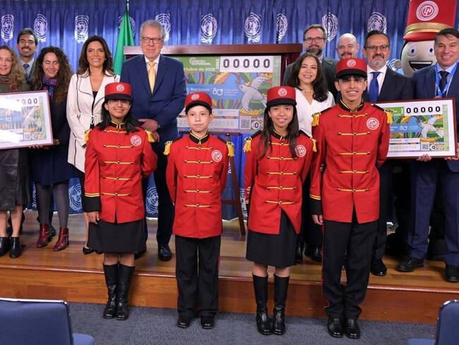 Develación del billete de Lotería Nacional conmemorativo por el 80 Aniversario de la ONU