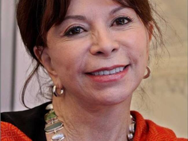 Recibió Bellas Artes a una Isabel Allende pensante, fresca y simpática