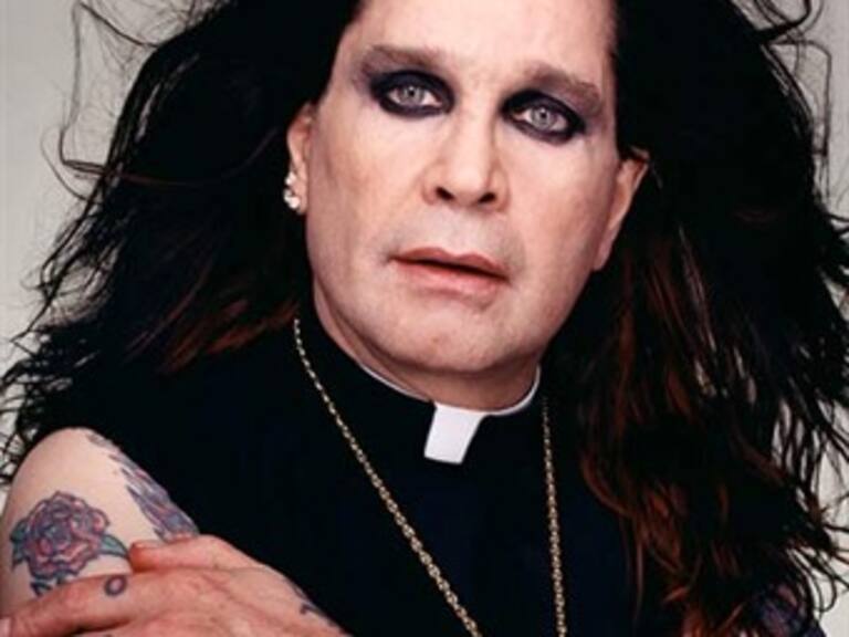 Llega Osbourne a 62 años con documental que mostrará su lado oscuro