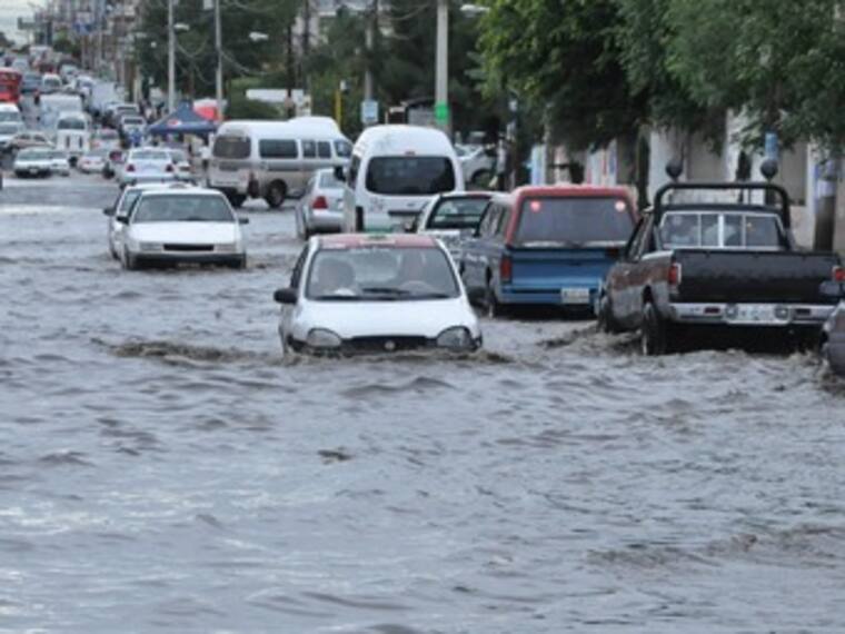 Azotan lluvias a Michoacán.