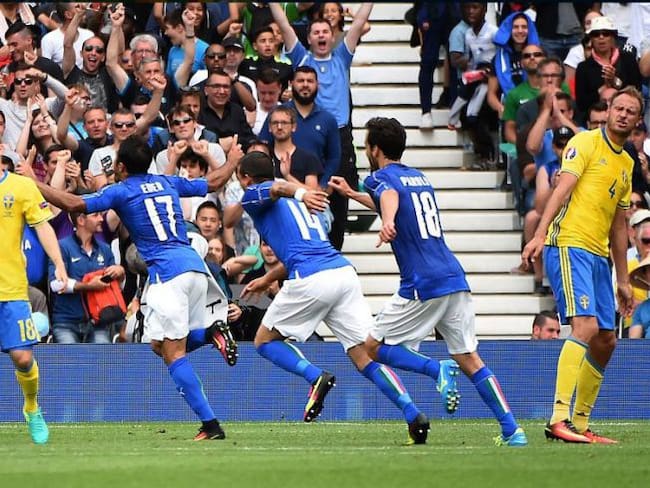 Italia supera a Suecia y consigue su pase a octavos de final de la Eurocopa