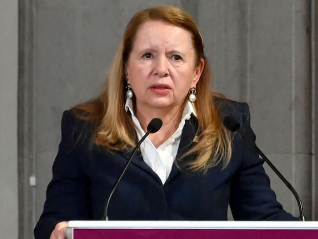 Loretta Ortiz afirma que “all inclusive” significa que no se admiten mexicanos en hoteles y playas