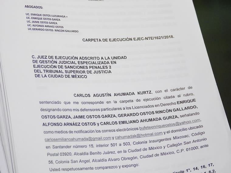 Carlos Ahumada llega a CDMX extraditado de Argentina; Fiscalía CDMX le ‘invita’ a presentarse ante un juez.