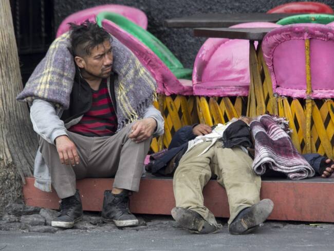 Así se defienden los indigentes del frío en la Ciudad de México