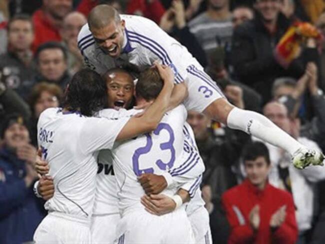Real Madrid a un punto del Barcelona