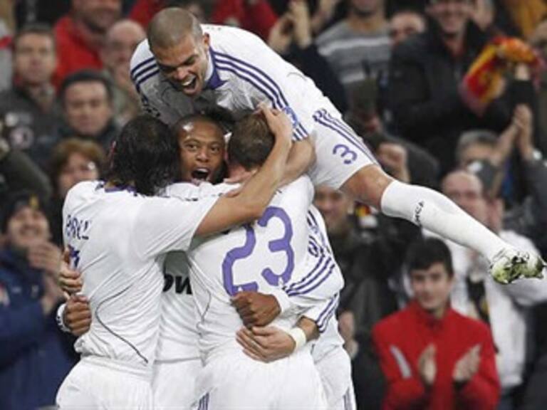 Real Madrid a un punto del Barcelona