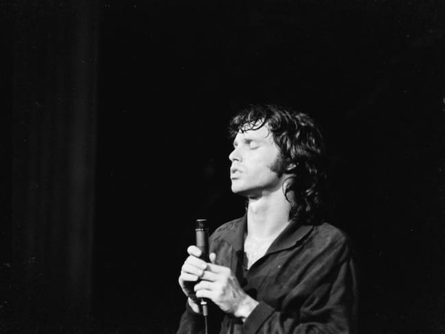 ¡Histórico! Recuperan un busto perdido desde hace 40 años de Jim Morrison