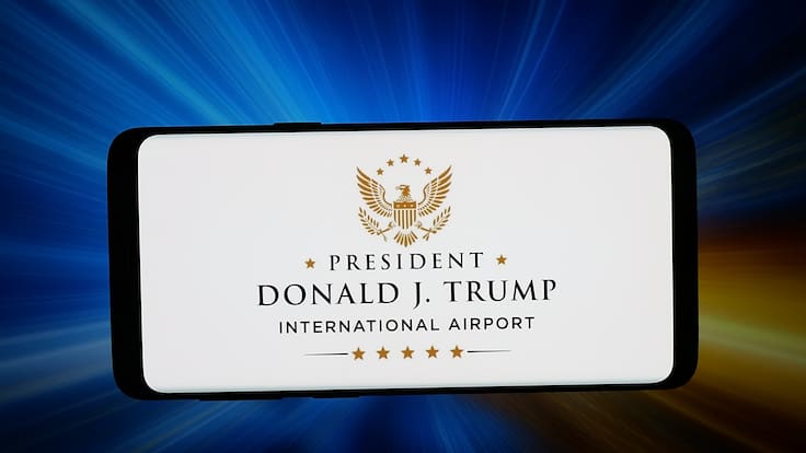 Florida rebautiza el aeropuerto de Palm Beach en honor a Donald Trump y desata un nuevo debate político