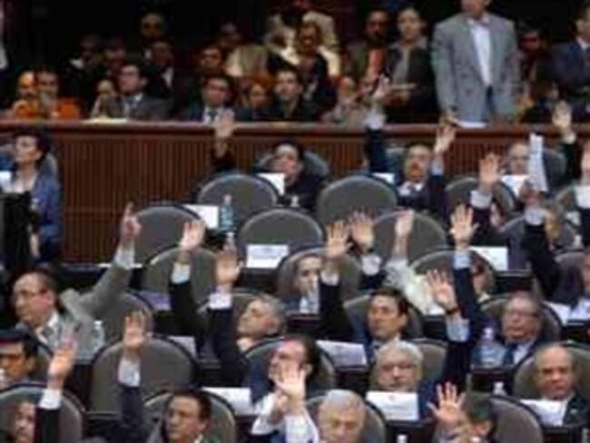 Promoverán controversia constitucional por designación de Mony de Swaan