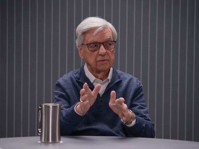 Físico vinculado a la CIA asegura que existen 4 especies alienígenas