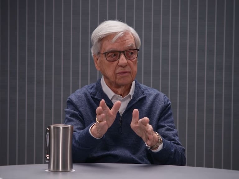 Mx - Físico vinculado a la CIA asegura que existen 4 especies alienígenas