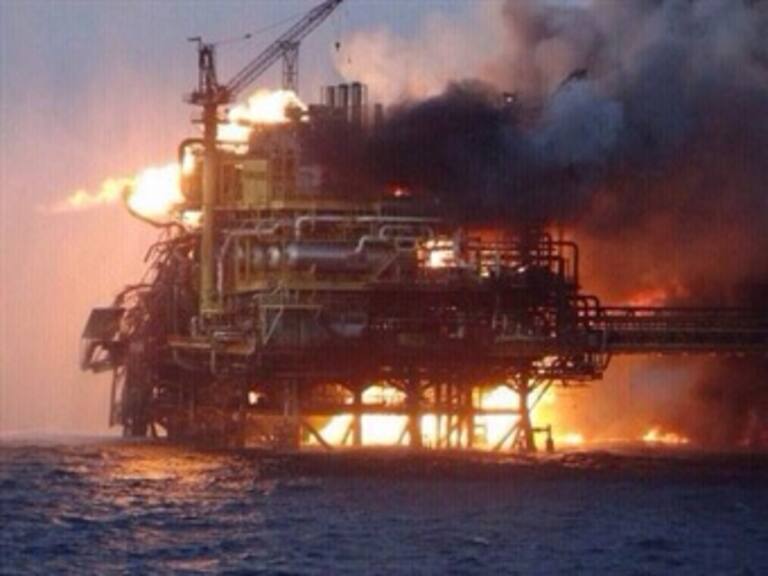 Confirma Pemex muerte de 4 trabajadores en incendio de Sonda de Campeche