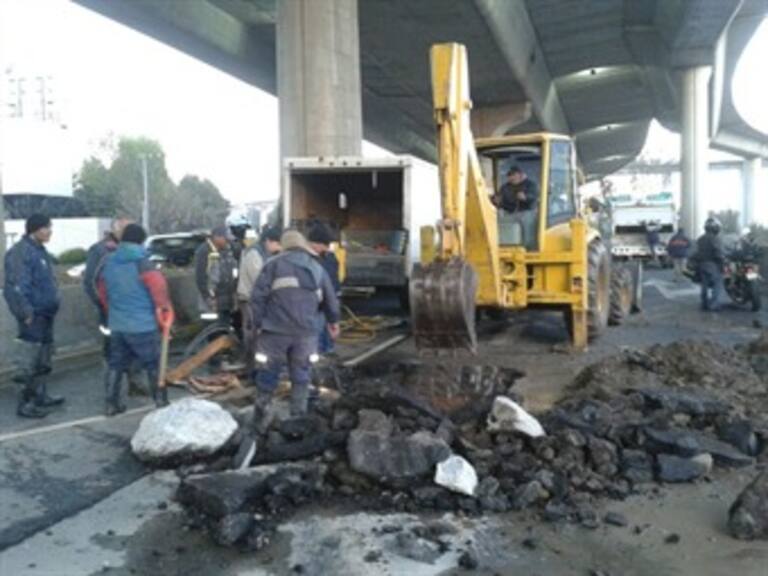 Concluye reparación de socavón en Periférico Norte