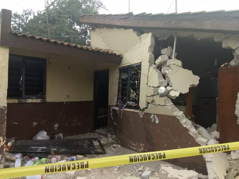 Explota tanque de gas dentro de una vivienda en Tepatitlán