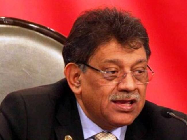 No hay elementos para pedir renuncia de Aguirre: Alonso Raya