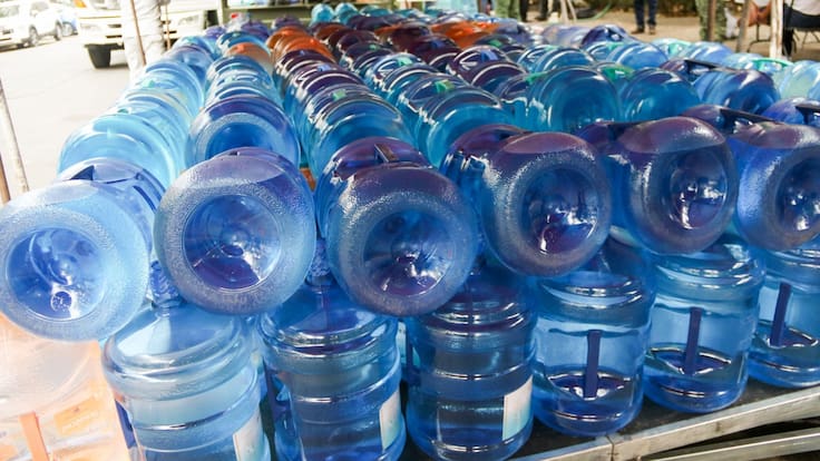 Baja en 80% demanda de garrafones de agua en alcaldía Benito Juárez: Batres
