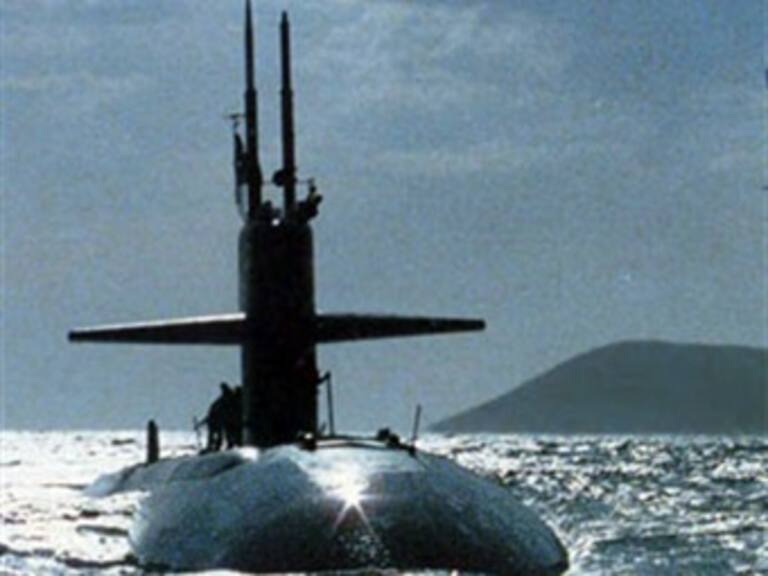 Lanza India primer submarino nuclear capaz de disparar misiles