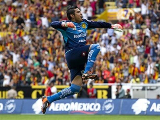 Leones Negros aviva la lucha por no descender