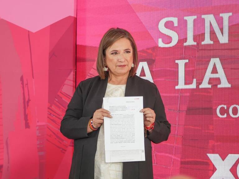 Xóchitl Gálvez presenta denuncia ante FGR contra hijos, sobrinos y amigos de AMLO por corrupción en el Tren Maya