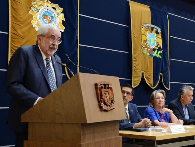 ¿Quién quiere lastimar el prestigio del rector de la UNAM?: Pedro Salazar