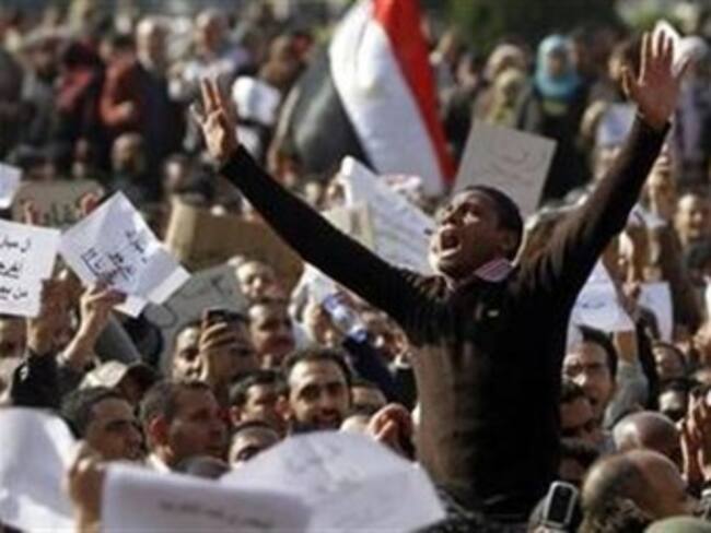 Oposición no negociará mientras Mubarak esté en el poder