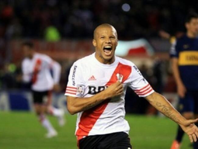 Carlos Sánchez está a un paso de Monterrey