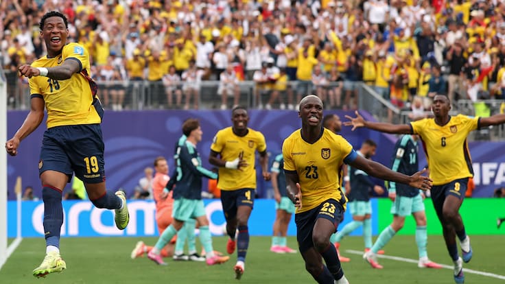 Ecuador reclama ante la FIFA por serenata de aficionados mexicanos previo al duelo mundialista