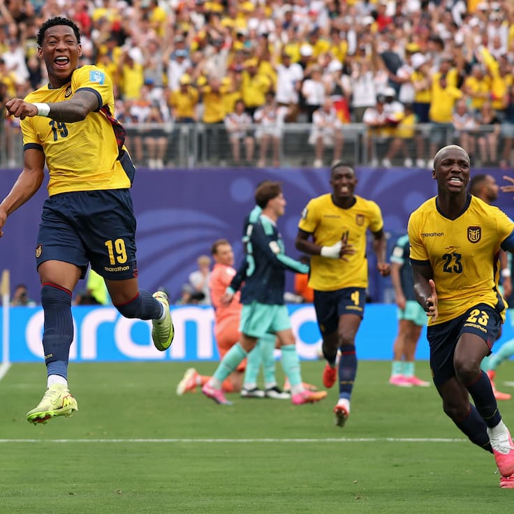 Ecuador reclama ante la FIFA por serenata de aficionados mexicanos previo al duelo mundialista