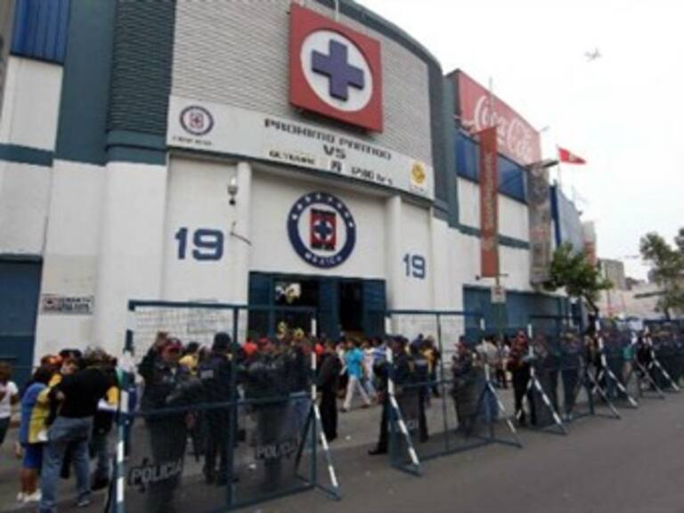 Realizan operativo por encuentro Cruz Azul & Querétaro