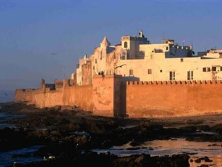 Llegan a España cadáveres de 14 africanos de patera que naufragó