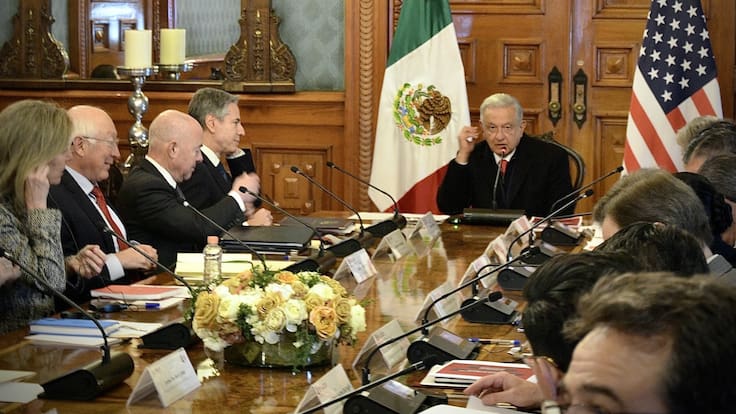 Extradiciones de México a EU, reflejo de cooperación binacional: Ken Salazar