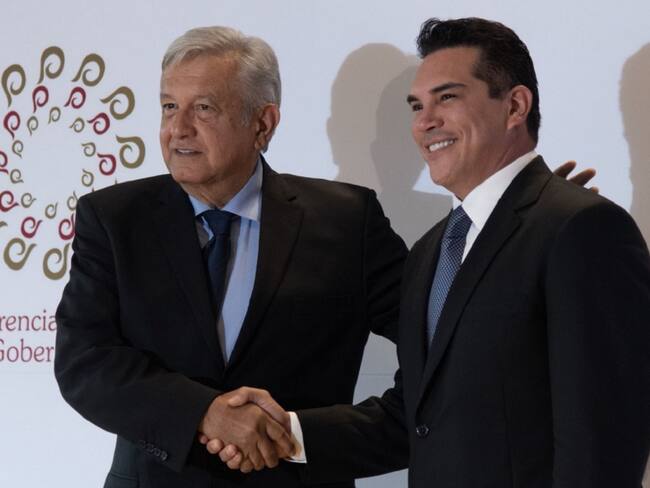 AMLO busca corromper al PRI para dañar al INE, teme perder en 2024: Bartra