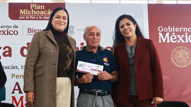 Inicia entrega de Tarjetas del Bienestar a adultos mayores y madres trabajadoras como parte del Plan Michoacán