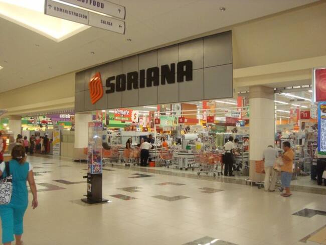 Soriana retira demanda en contra de joven que robo dos manzanas y un refresco