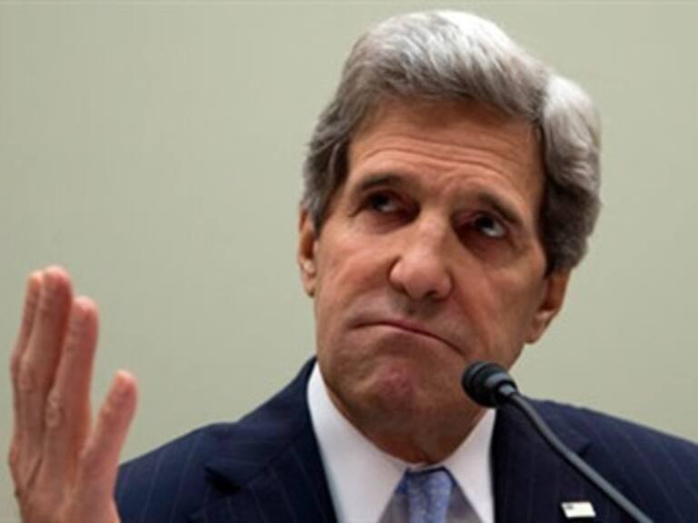 Acusa Kerry a Maduro por &#039;campaña de terror&#039;