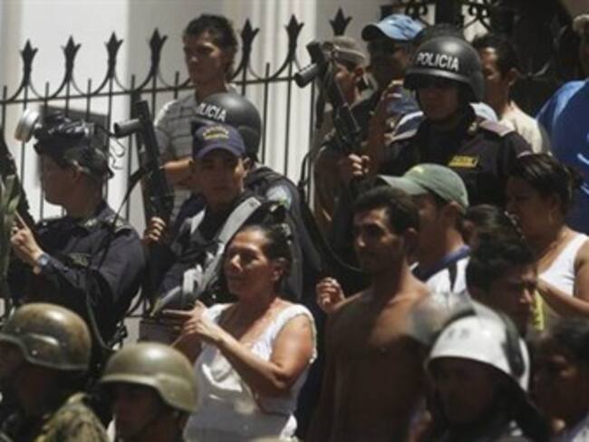 Impide gobierno de facto manifestación de zelayistas