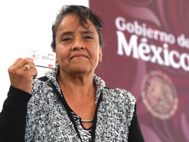 Mujeres con Bienestar Edomex: ¿Quiénes ya no recibirán los 2 mil 500 pesos en 2026? Esto se sabe de las bajas masivas