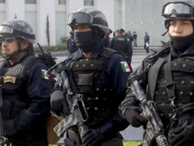 Policías federales vigilarán evaluaciones de maestros en Guerrero