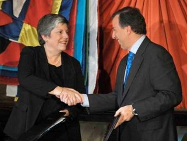 Confirma canciller Meade reunión con Janet Napolitano